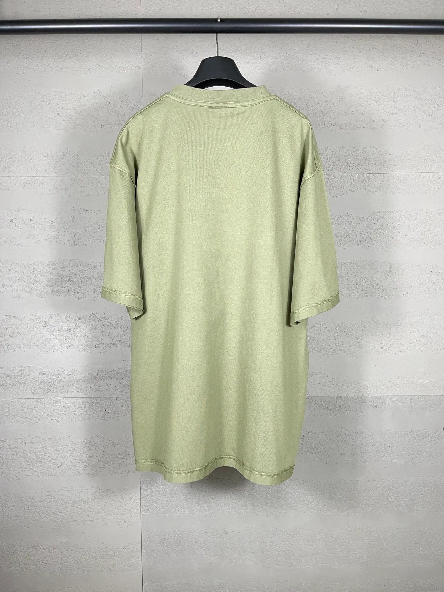 【 . Quality】BALENCI*GA/ #2025New Arrival LOGO T ， ， ， ZP 、 260 ， . ， 。 。Classic LOGO 。 。 , OS . Same Style ：BL 253639 ： ， ，Green Size：XS S M L